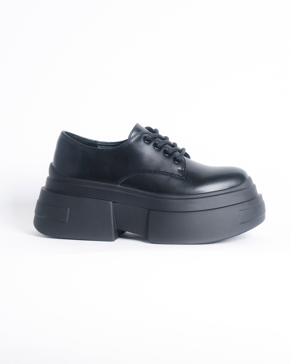 Zapato MEGAN negro plataforma