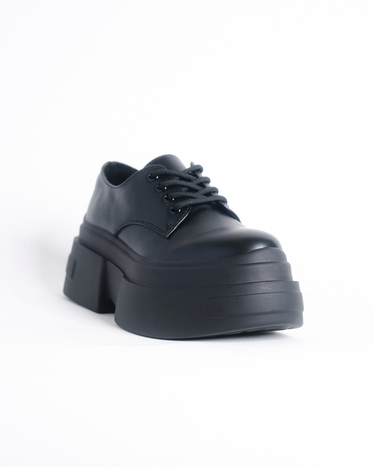 Zapato MEGAN negro plataforma